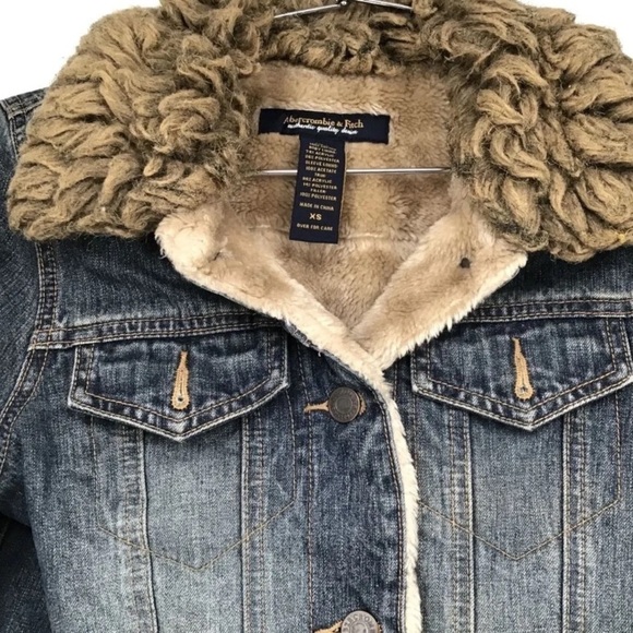 Abercrombie & Fitch Women's Blue Long Sleeve Cotton Denim Jacket - Size XS - Picture 6 of 7